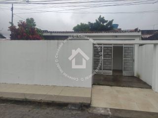 Casa para alugar no Orlando Dantas – 2 Vagas de Garagem e Quintal amplo