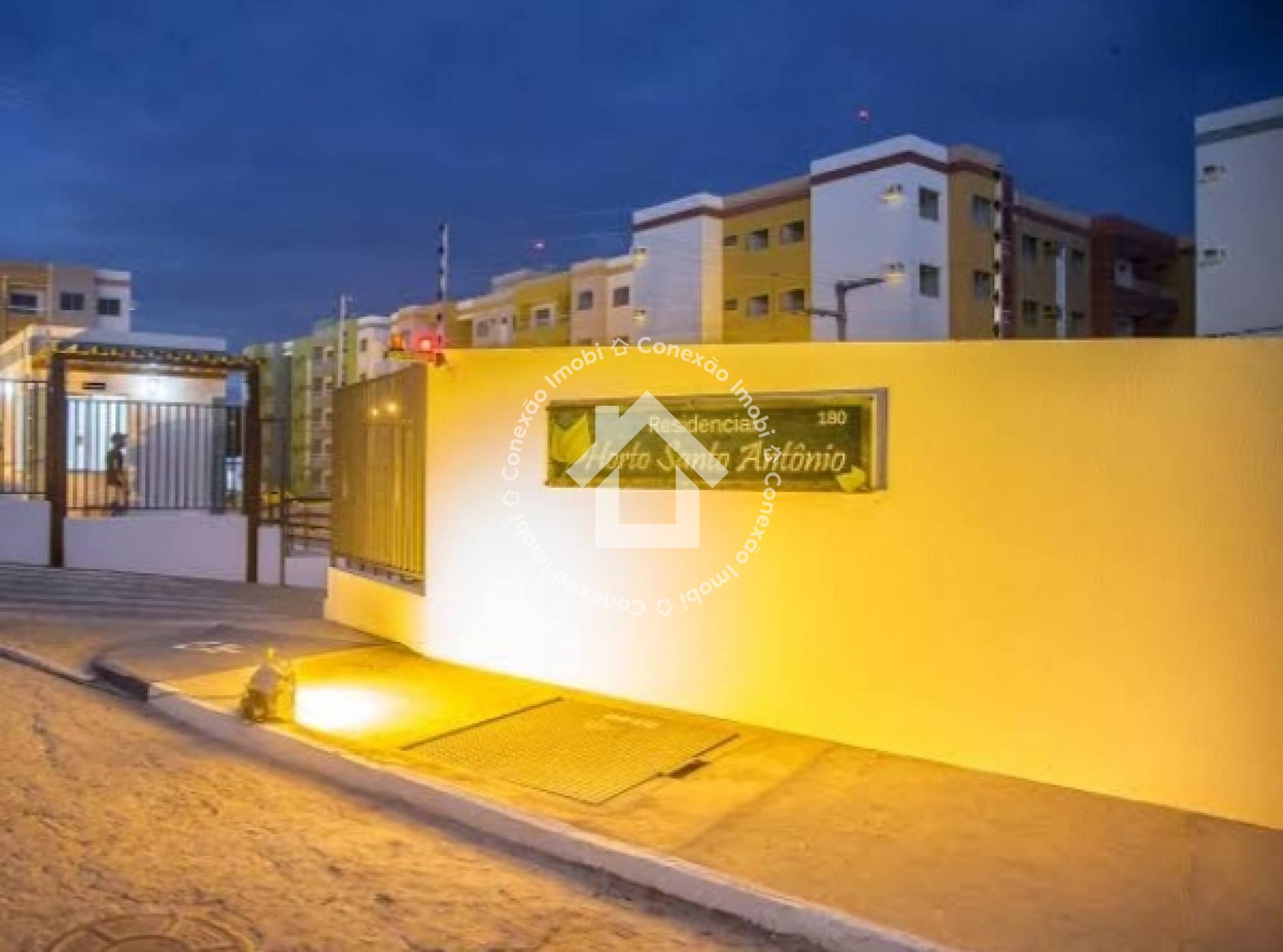 Apartamento à venda com 2 quartos no bairro Santo Antônio