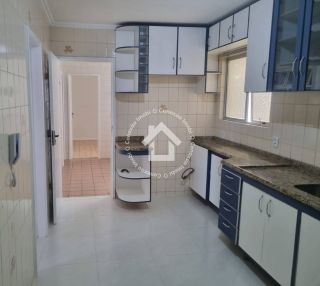 Apartamento à venda com 3 quartos no bairro 13 de Julho/ Condomínio Riviera
