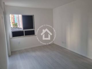 Apartamento à venda com 3 quartos no bairro 13 de Julho/ Condomínio Riviera