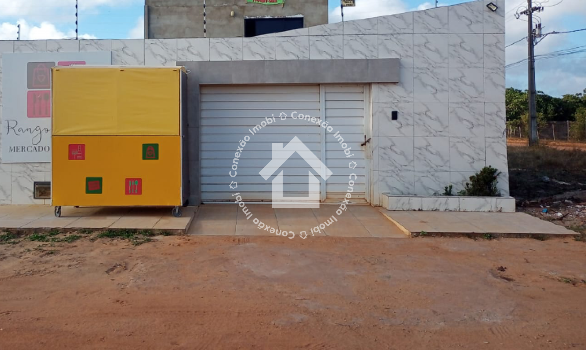 Casa com piscina próximo da orla pôr do sol