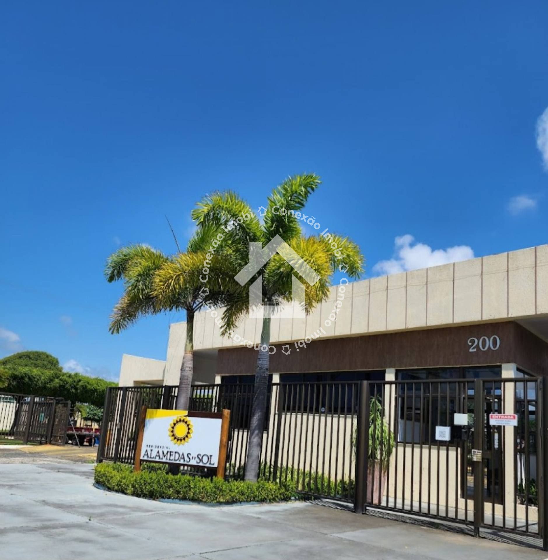 Casa no Alameda do Sol em Aruana com porteira fechada