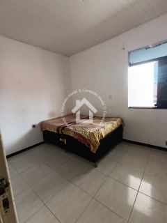 Casa duplex para vender com 6 quartos sendo 2 suítes e quintal no Bairro 18 do Forte em Aracaju