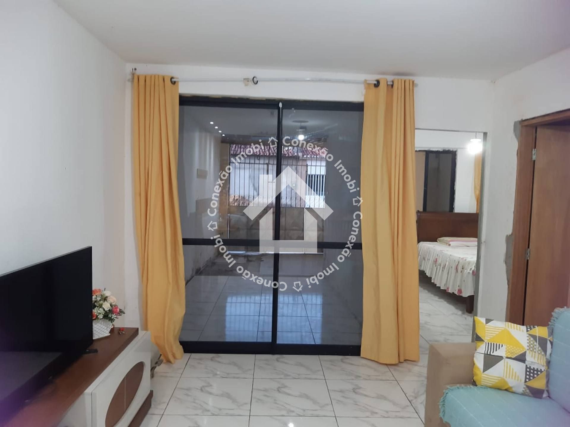 Casa à venda na Barra dos Coqueiros com 2 quartos sendo 1 suíte