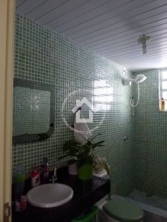 Casa pra vender com 2 quartos sendo 1 suíte no Bairro Aruana