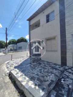 Casa à venda com 2 pavimentos no Bairro Palestina