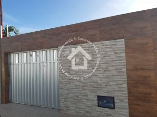 Casa à venda na Aruana | 2 Quartos e Garagem para 4 Carros