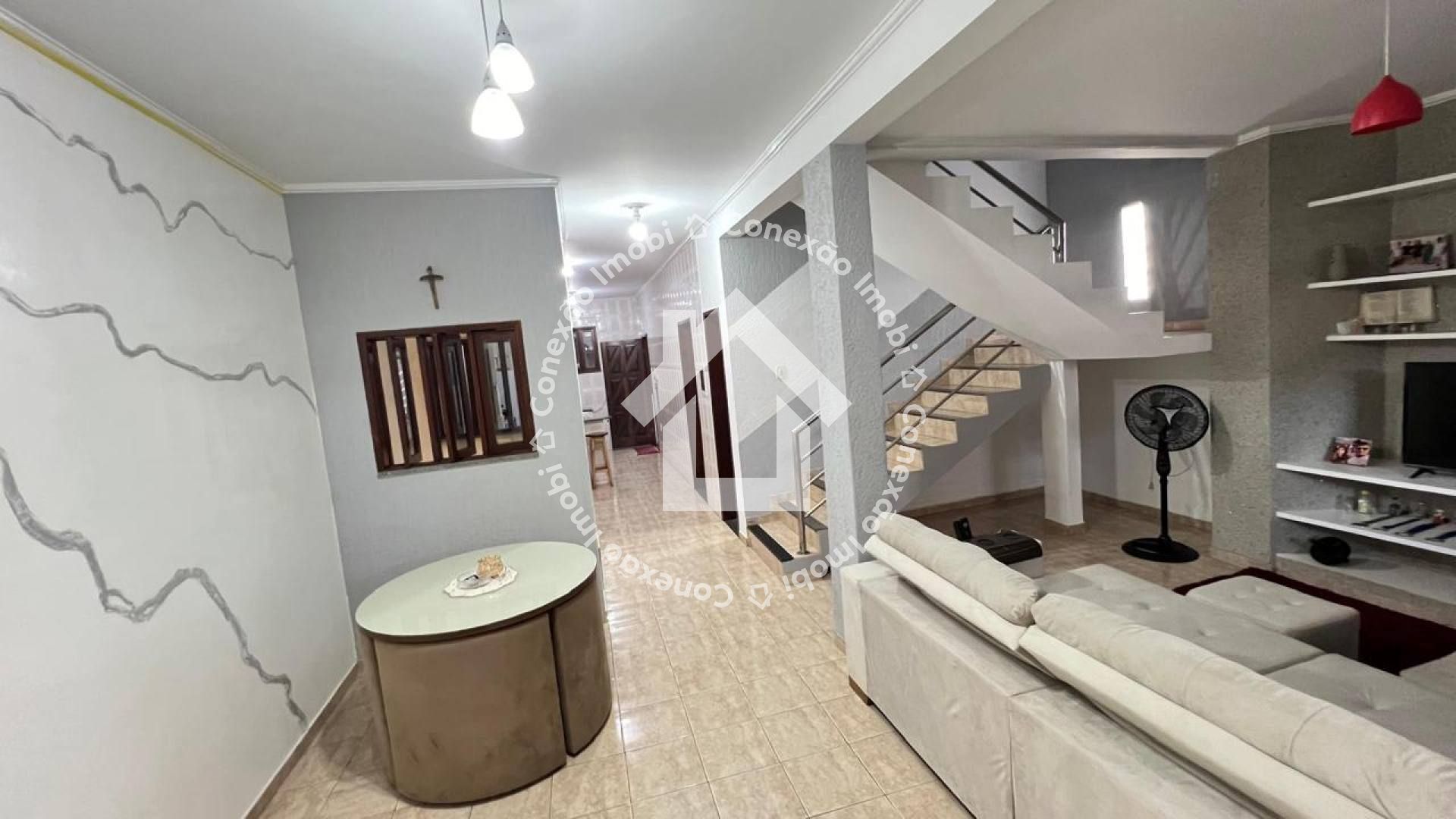Casa com ponto comercial para Vender com 04 quartos 01 suítes no bairro Novo Paraíso em Aracaju