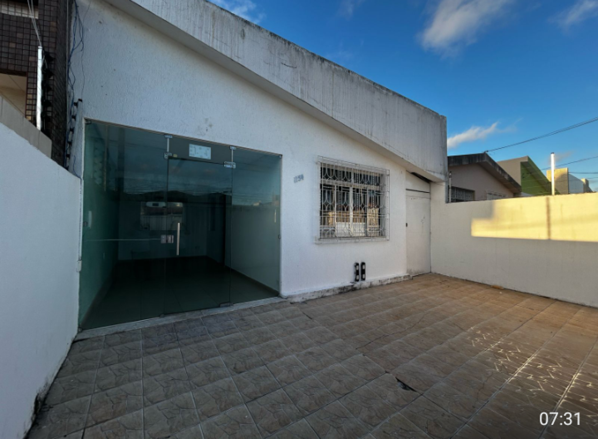 Casa com piscina ótimo para comércio