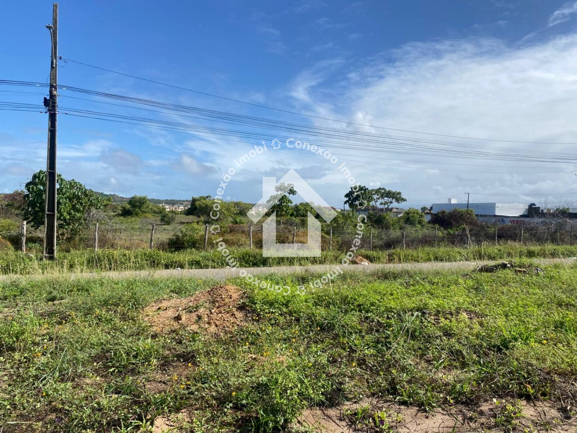 Terreno/Lote de esquina na Aruana