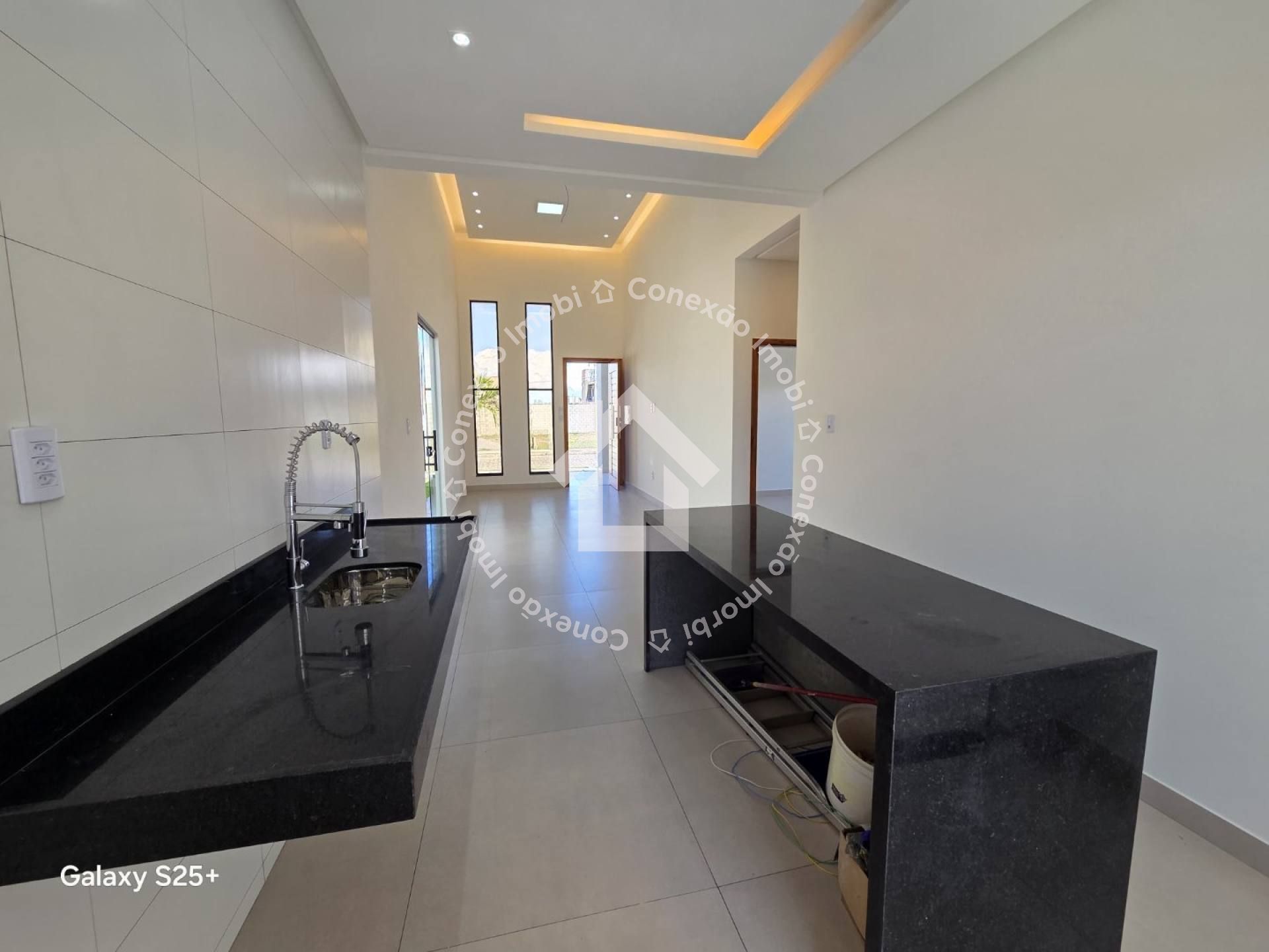 Casa no CONDOMÍNIO SOL E PRAIA à venda com 3 quartos na Barra dos Coqueiros