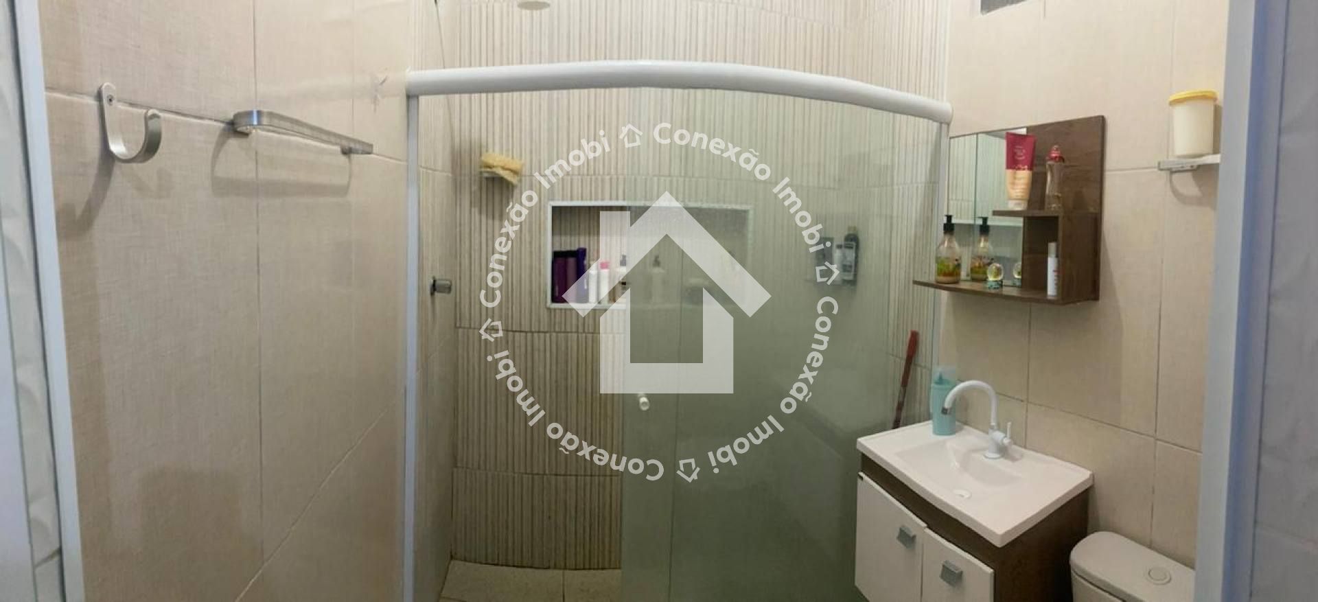 Casa para vender com 3 quartos sendo 1 suíte no Marcos Freire 2 em Nossa Senhora do Socorro