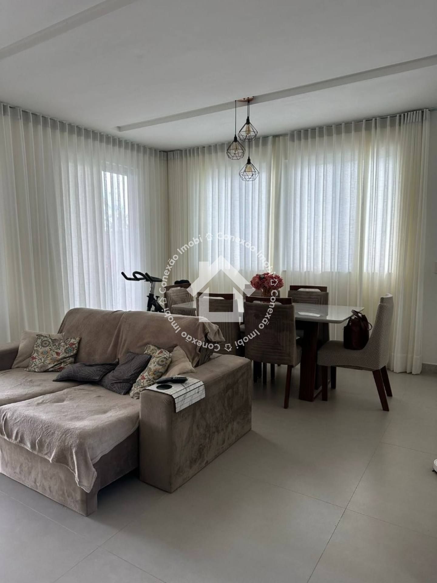 Casa no condomínio MALUÍ com 3 quartos sendo os 3 suítes na Barra Dos Coqueiros