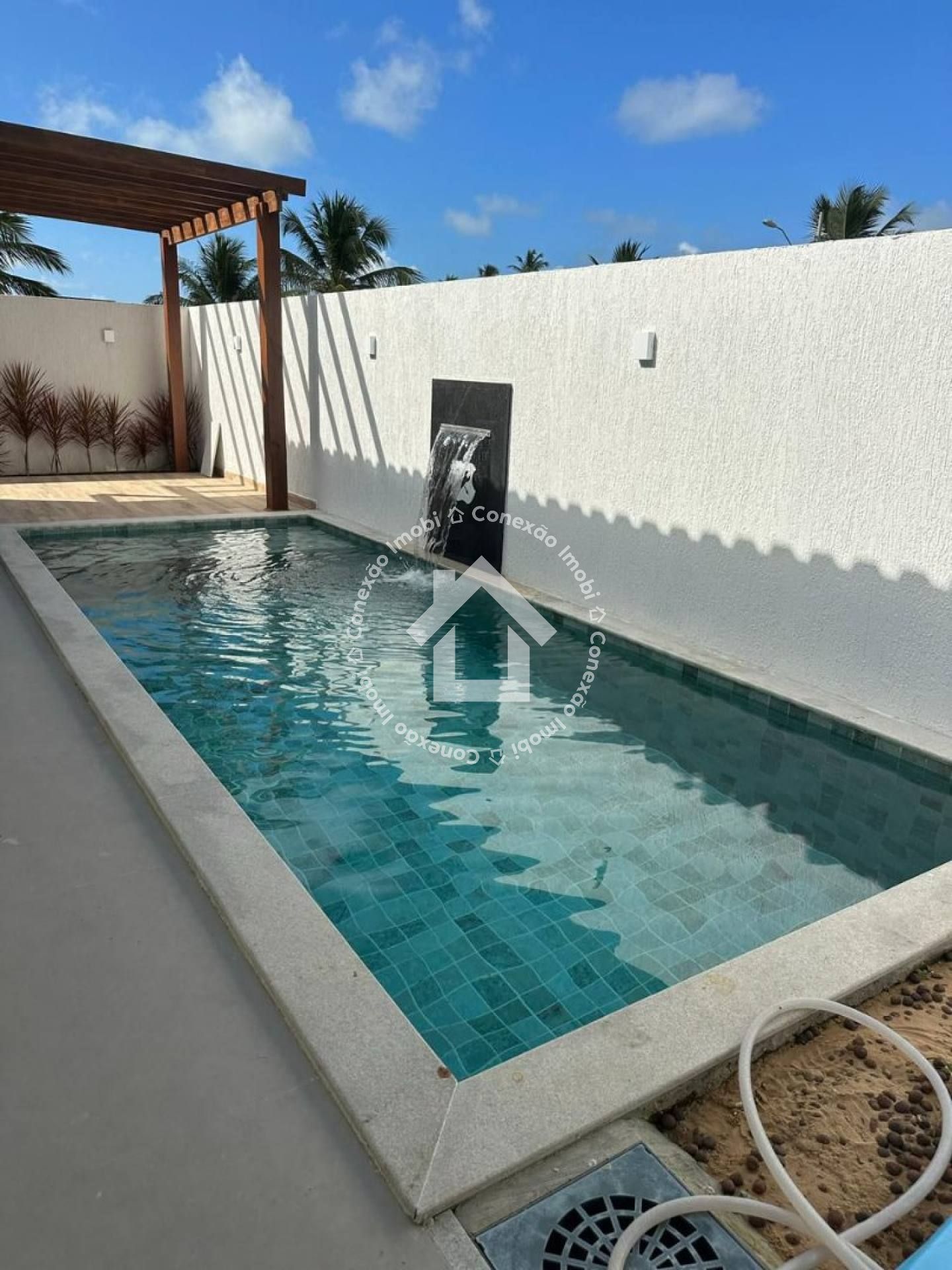 Casa no condomínio MALUÍ com 3 quartos sendo os 3 suítes na Barra Dos Coqueiros