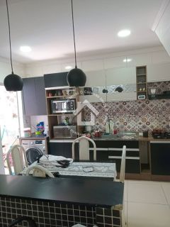 Casa duplex à venda no Lamarão