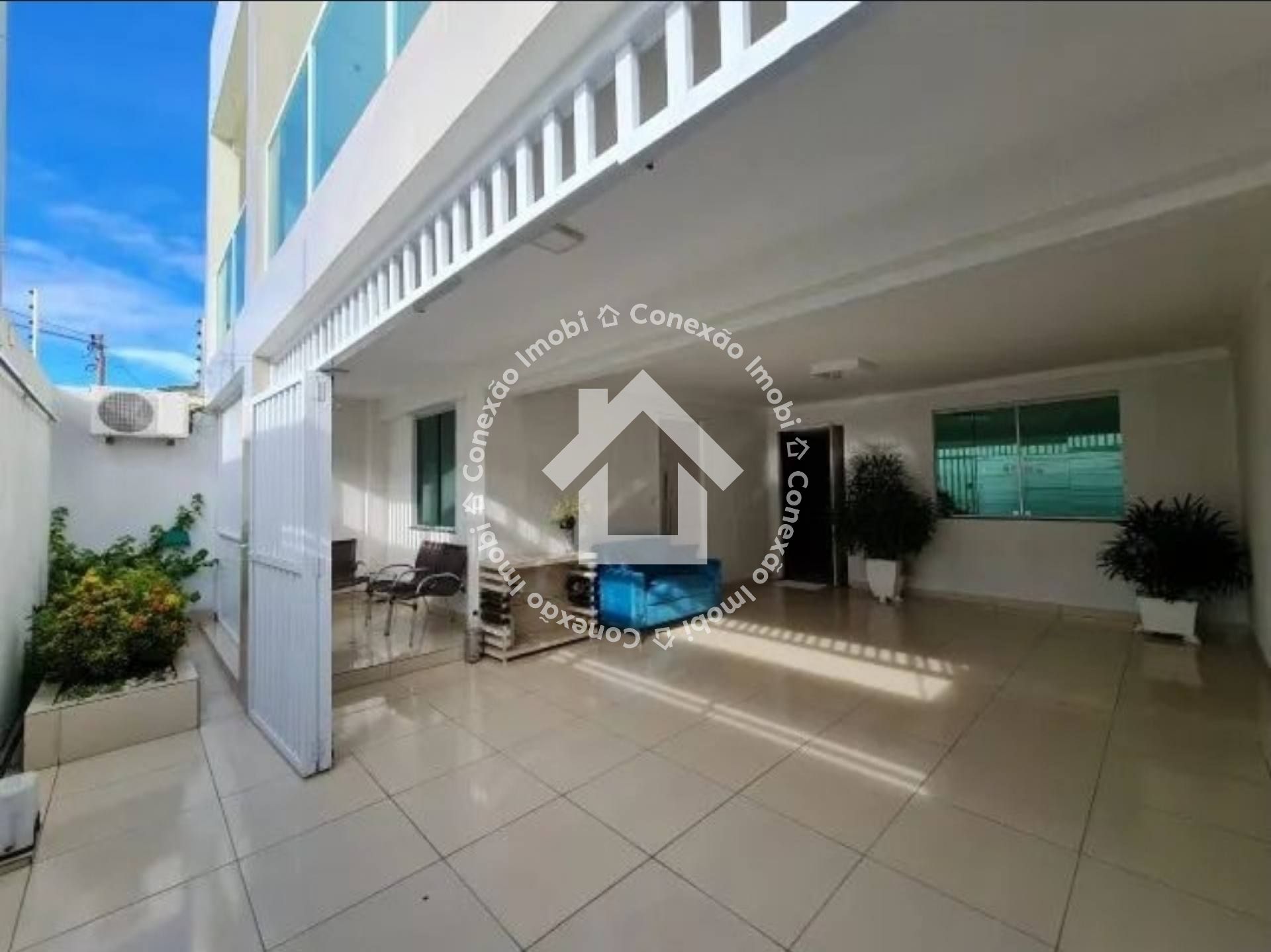 Casa Ampla com Móveis Planejados à venda na Farolândia | Ideal para Família ou Home Office