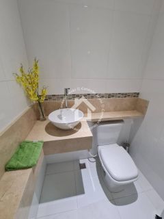 Casa com 5 quartos sendo 3 suítes à venda na Farolândia
