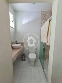 Casa com 5 quartos sendo 3 suítes à venda na Farolândia