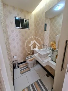 Casa com 5 quartos sendo 3 suítes à venda na Farolândia