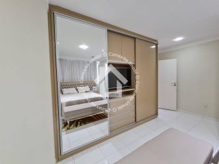 Casa com 5 quartos sendo 3 suítes à venda na Farolândia