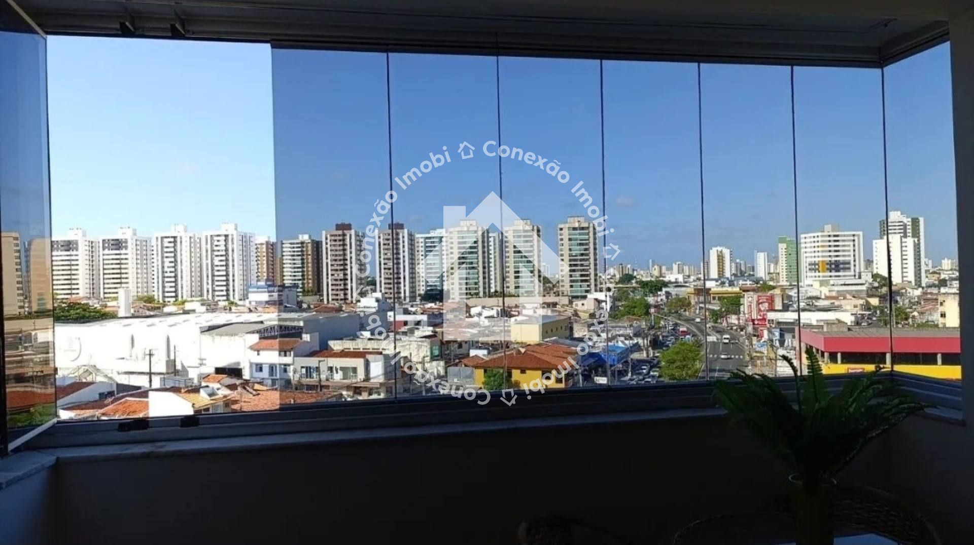 Vende-se apartamento no condomínio MORADA DAS ÁRVORES no bairro Luzia em Aracaju