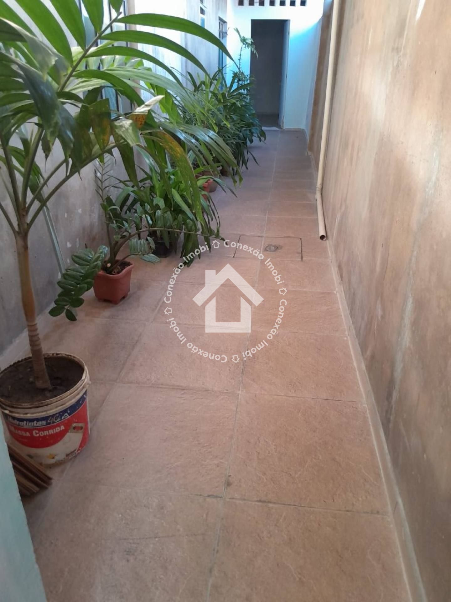 Vende-se casa com 5 quartos no Inácio barbosa