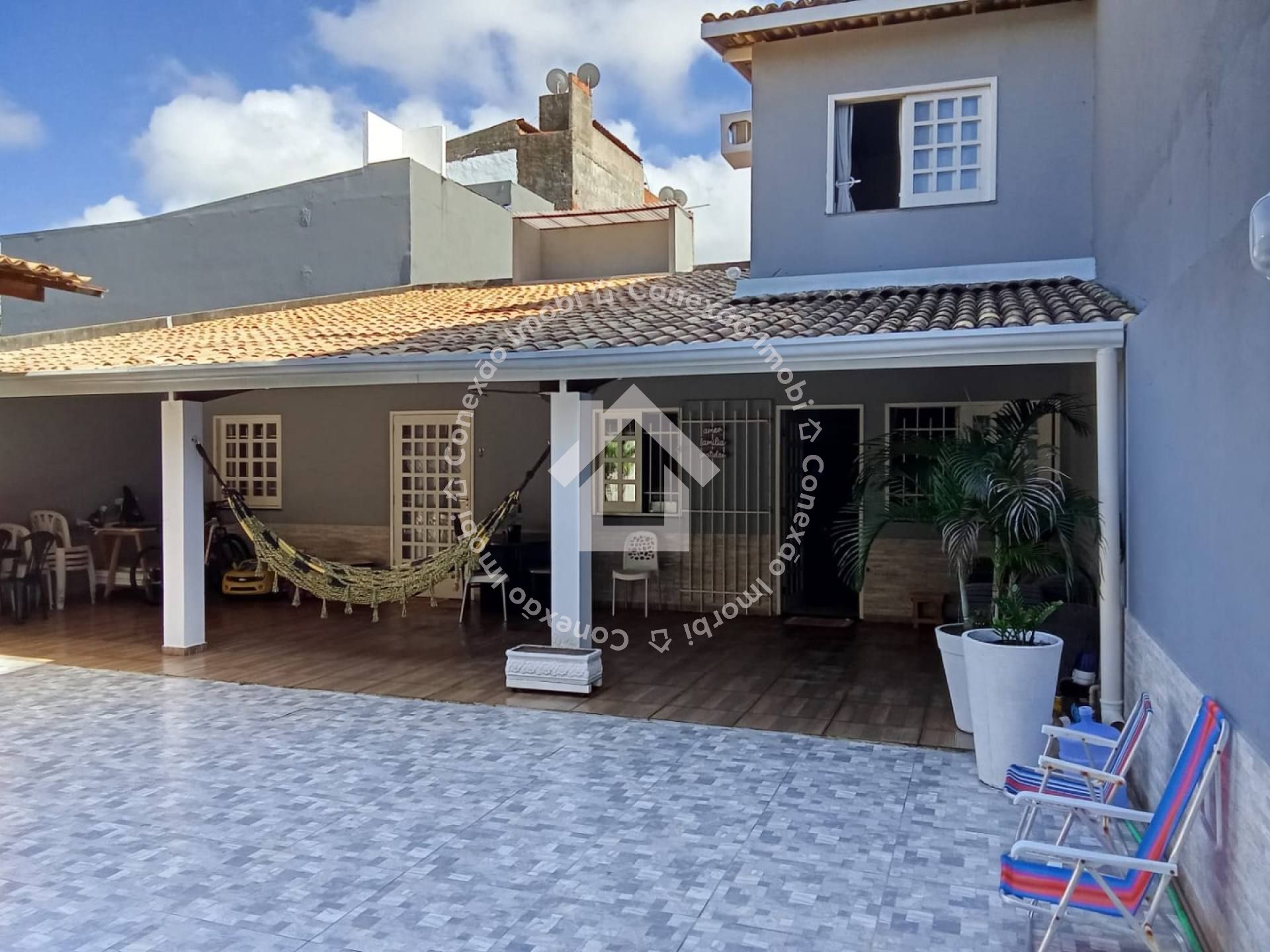 Vende-se casa no CONDOMÍNIO ALAMEDA DO SOL na Aruana em Aracaju/SE