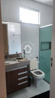 Vende-se casa na Aruana