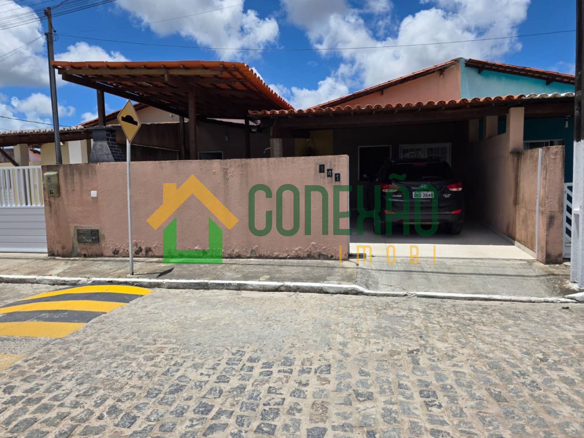 Vende-se casa reformada no CONDOMÍNIO TERRA NOVA em Nossa Senhora Do Socorro