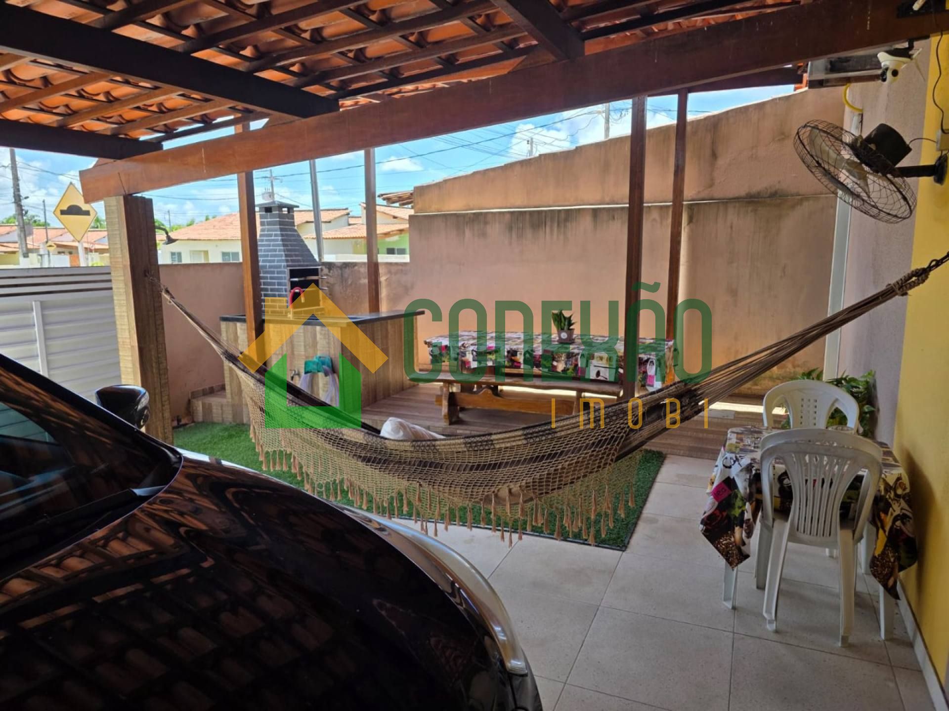 Vende-se casa reformada no CONDOMÍNIO TERRA NOVA em Nossa Senhora Do Socorro