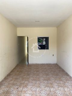 Casa de dois pavimentos à venda - Bairro Lamarão