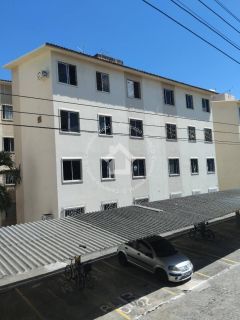 Vende-se apartamento no CONDOMÍNIO PRAIAS DO FORTE com 03 quartos no bairro Farolândia
