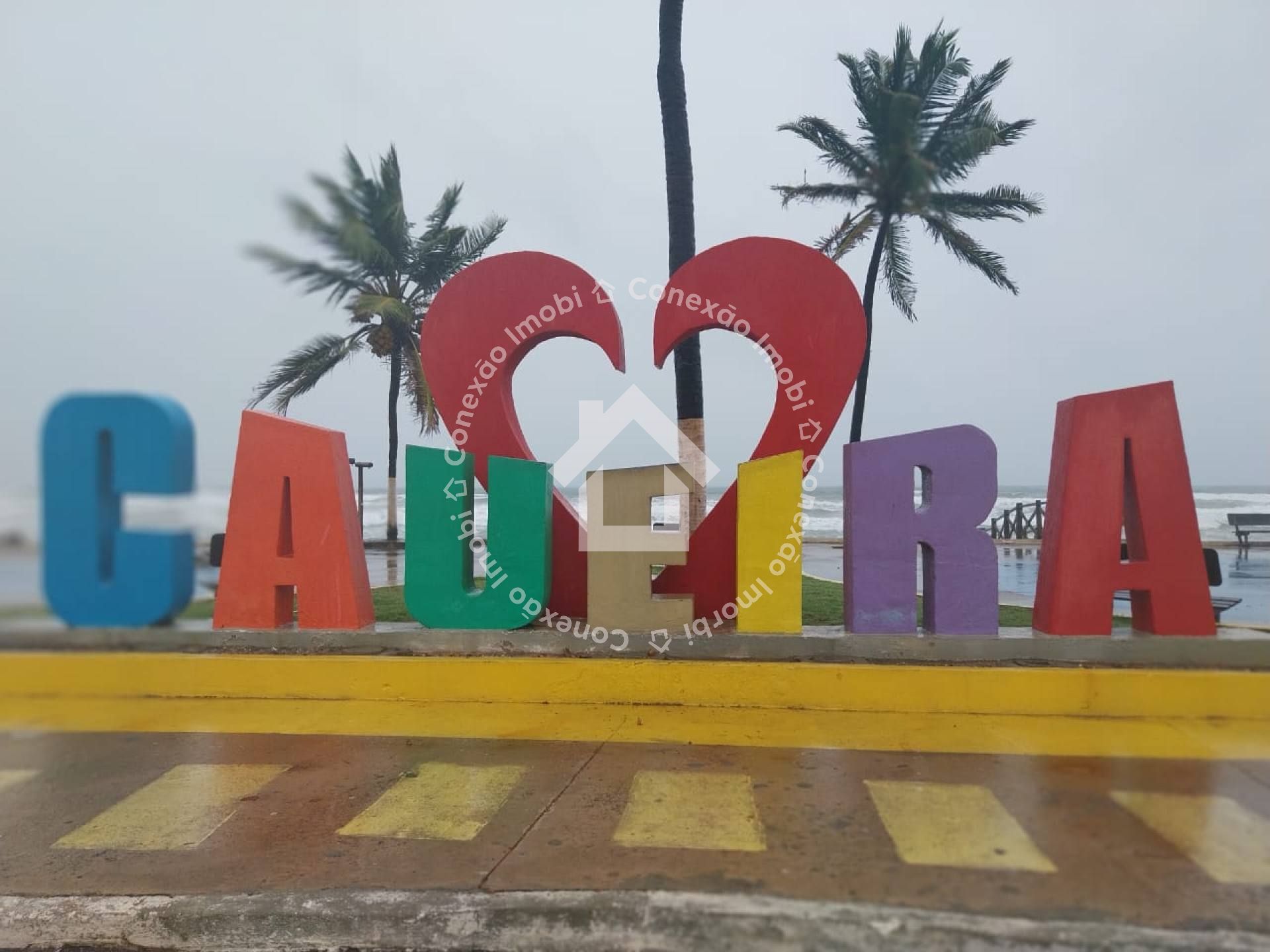Vende-se Terreno na Praia da Caueira