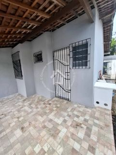 Casa à venda - Bairro Aruana