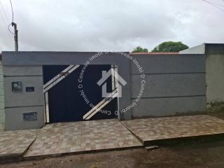 Casa à venda - Bairro Aruana