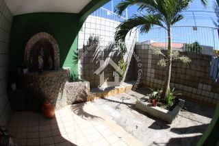Casa à venda - Bairro São Conrado | Duplex e de Esquina