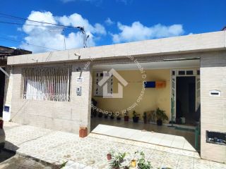 Casa à venda em São Cristóvão - Conjunto Eduardo Gomes