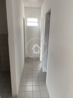 Casa à venda no Bairro Aruana em Aracaju - 02 quartos e Portão Eletrônico