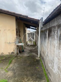 Casa à venda no Bairro Aruana em Aracaju - 02 quartos e Portão Eletrônico