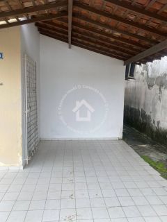 Casa à venda no Bairro Aruana em Aracaju - 02 quartos e Portão Eletrônico