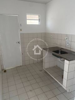 Casa à venda no Bairro Aruana em Aracaju - 02 quartos e Portão Eletrônico