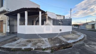 Casa à venda no Bairro Marcos Freire II em Nossa Senhora Do Socorro -  02 Quartos e Sala Ampla
