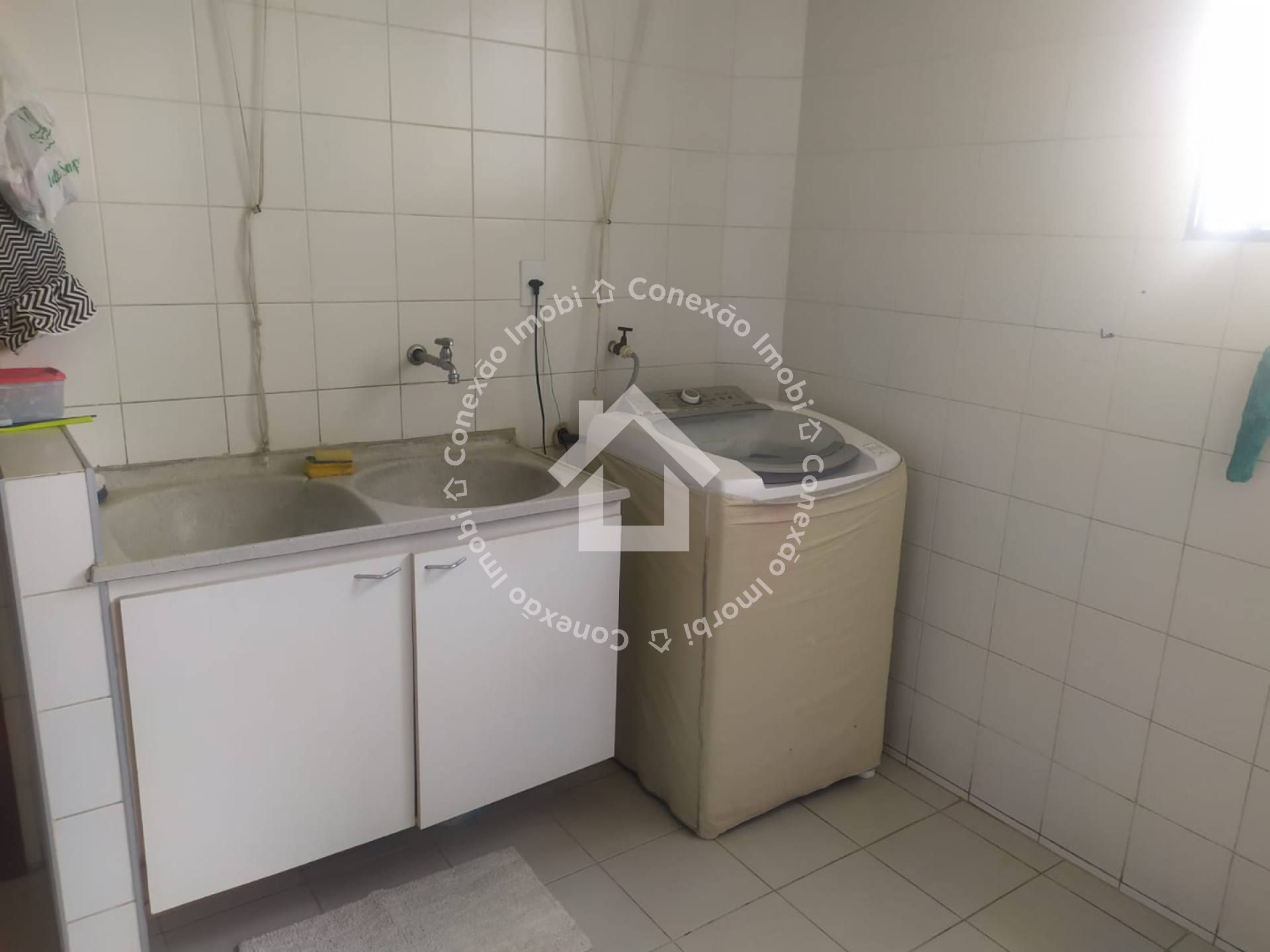 Apartamento à venda no CONDOMÍNIO ADAUTO NICOLAU DE OLIVEIRA - Bairro Grageru | 2 Suítes e 2 varandas