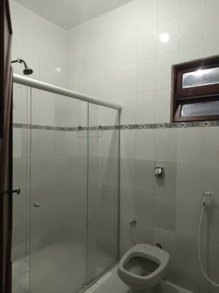 Casa à venda no Bairro Luzia - 3 Quartos, 1 Suíte