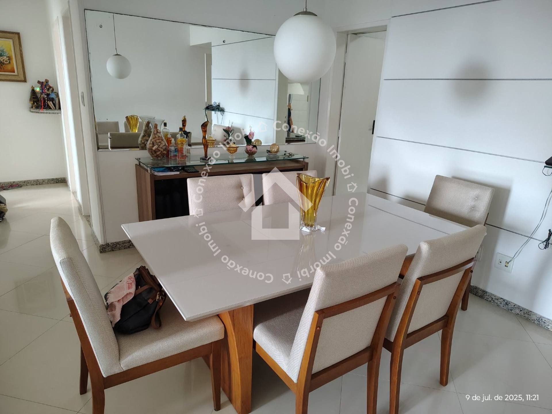 Apartamento à venda no CONDOMÍNIO LAUSANNE - Bairro Luzia | 3 Quartos, 1 Suíte