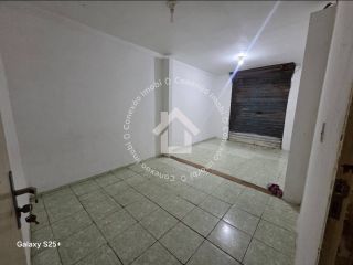 Casa com ponto comercial à Venda no Albano Franco com Piscina Privativa e Viveiro