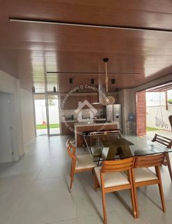 Oportunidade no Quintas da Barra – Casa com 2 Suítes e Área de Lazer