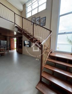 Oportunidade no Quintas da Barra – Casa com 2 Suítes e Área de Lazer