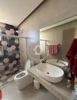 Oportunidade no Quintas da Barra – Casa com 2 Suítes e Área de Lazer