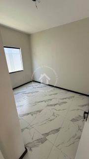 Casa com piscina à venda no CONDOMÍNIO SOL E PRAIA | Pé na areia com 3 quartos